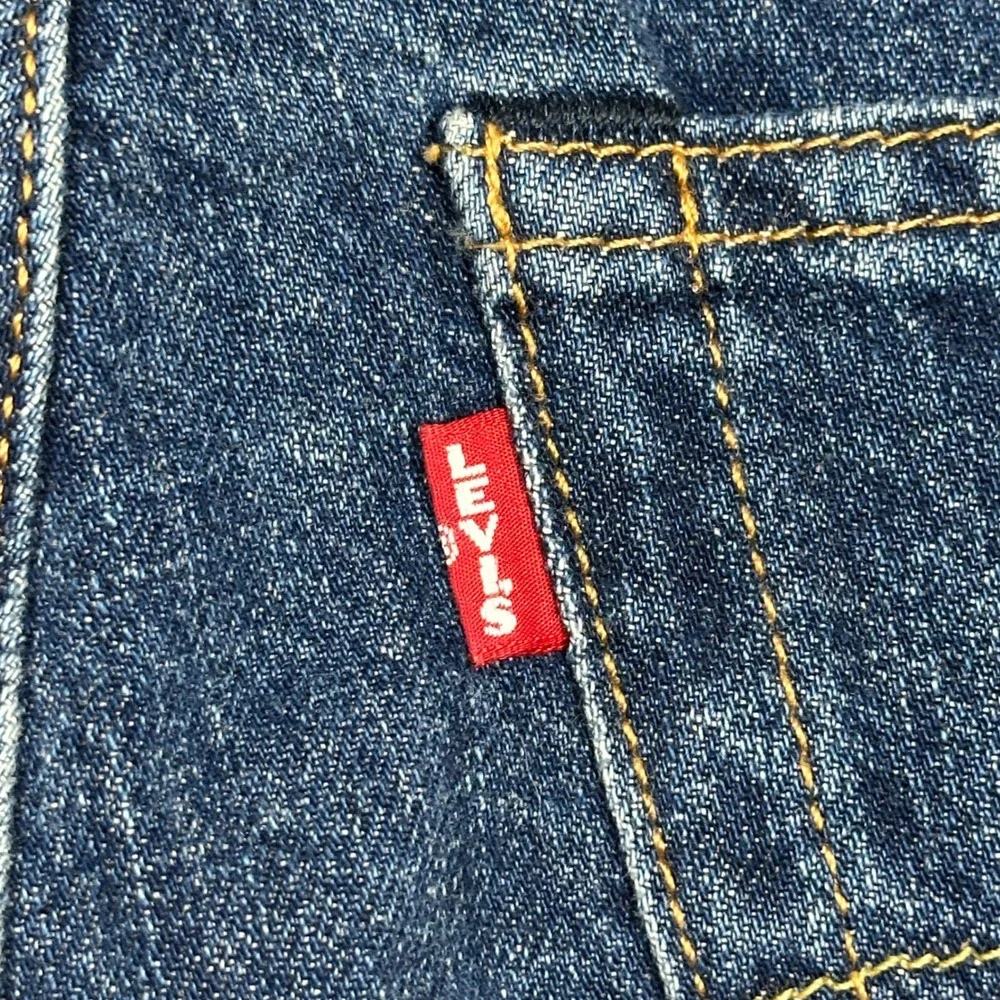 NWT Levis Premium 555 Relaxed Straight Jeans Blue Linen Blend 29x30 Lightweight